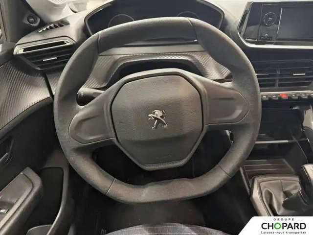 Peugeot 208 puretech 75 s&amp;s bvm5 — photo 15