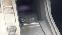 Peugeot 308 PHEV 180ch Allure Pack e-EAT8 — photo 16