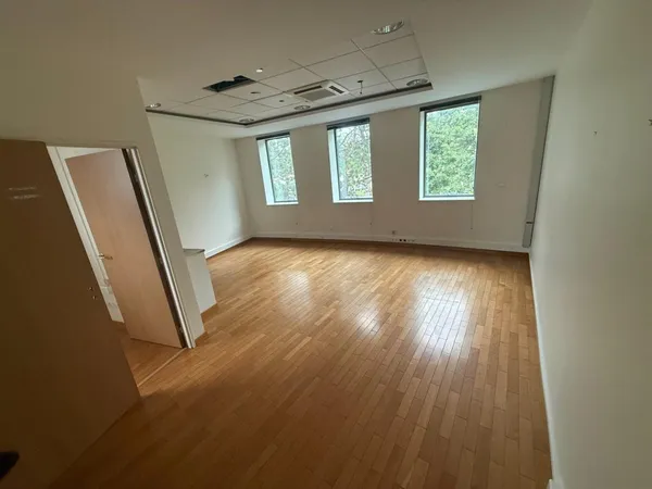 BÂTIMENT DE 600 m² - IDÉAL INVESTISSEURS