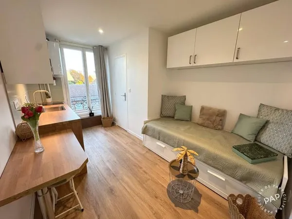 Studio 1 pièce 13 m²