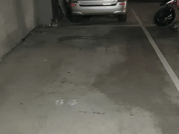 Parking 12 m²