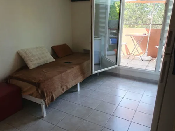 Studio T1 avec balcon et parking ? Le Pontet