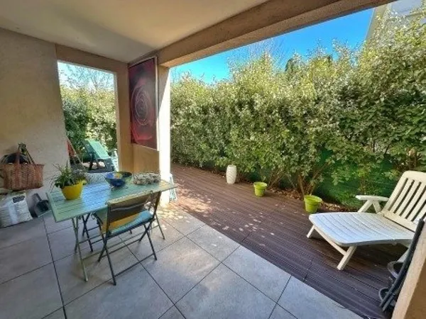 Appartement T2 avec jardin privatif Six Fours Les Plages