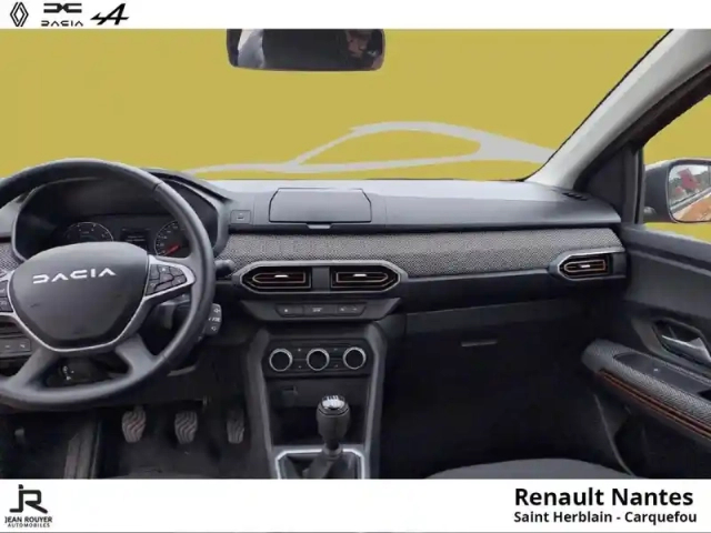 Dacia Sandero 1.0 eco-g 100ch stepway expression — photo 2