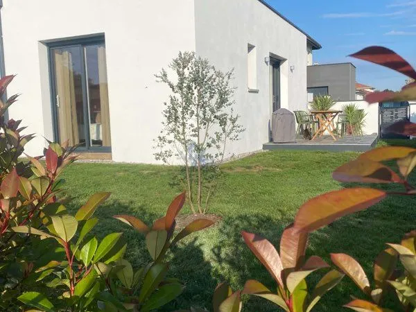 T2 meublé avec jardin privatif - Location au mois