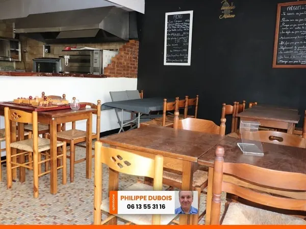 VENTE LOCAL COMMERCIAL DE 115M² A DEUX PAS DU CENTRE VILLE ROCHEFORT 17