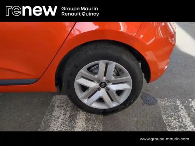 Renault Clio 1.5 blue dci 100ch evolution - 24 — photo 8