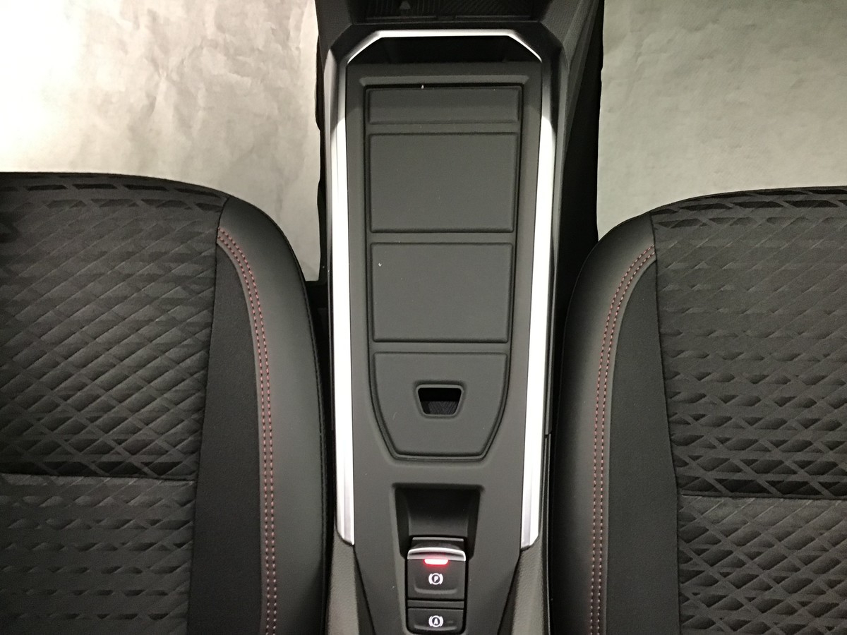 Renault Clio 6 — photo 22