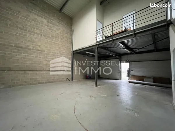 Local d'activité 150 m²