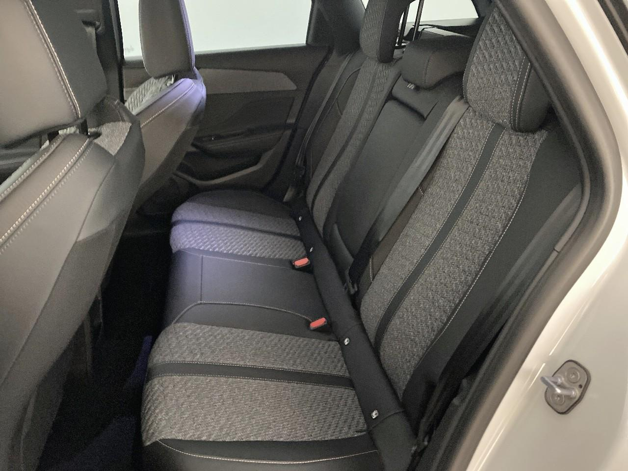 Peugeot 308 sw bluehdi 130ch s&s eat8 allure — photo 10