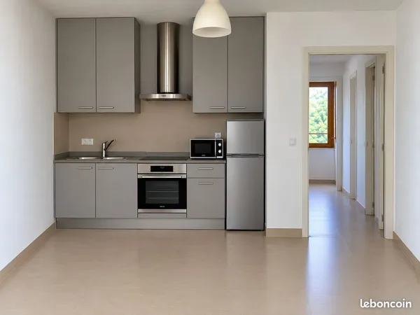 Loue jolie F2 rénové au coeur de la Robertsau