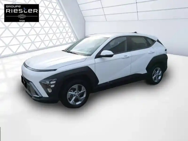 Hyundai Kona hybrid 129