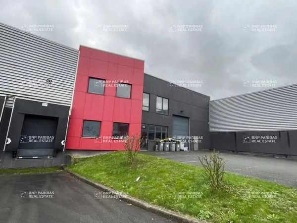 Local d'activité 1537 m²