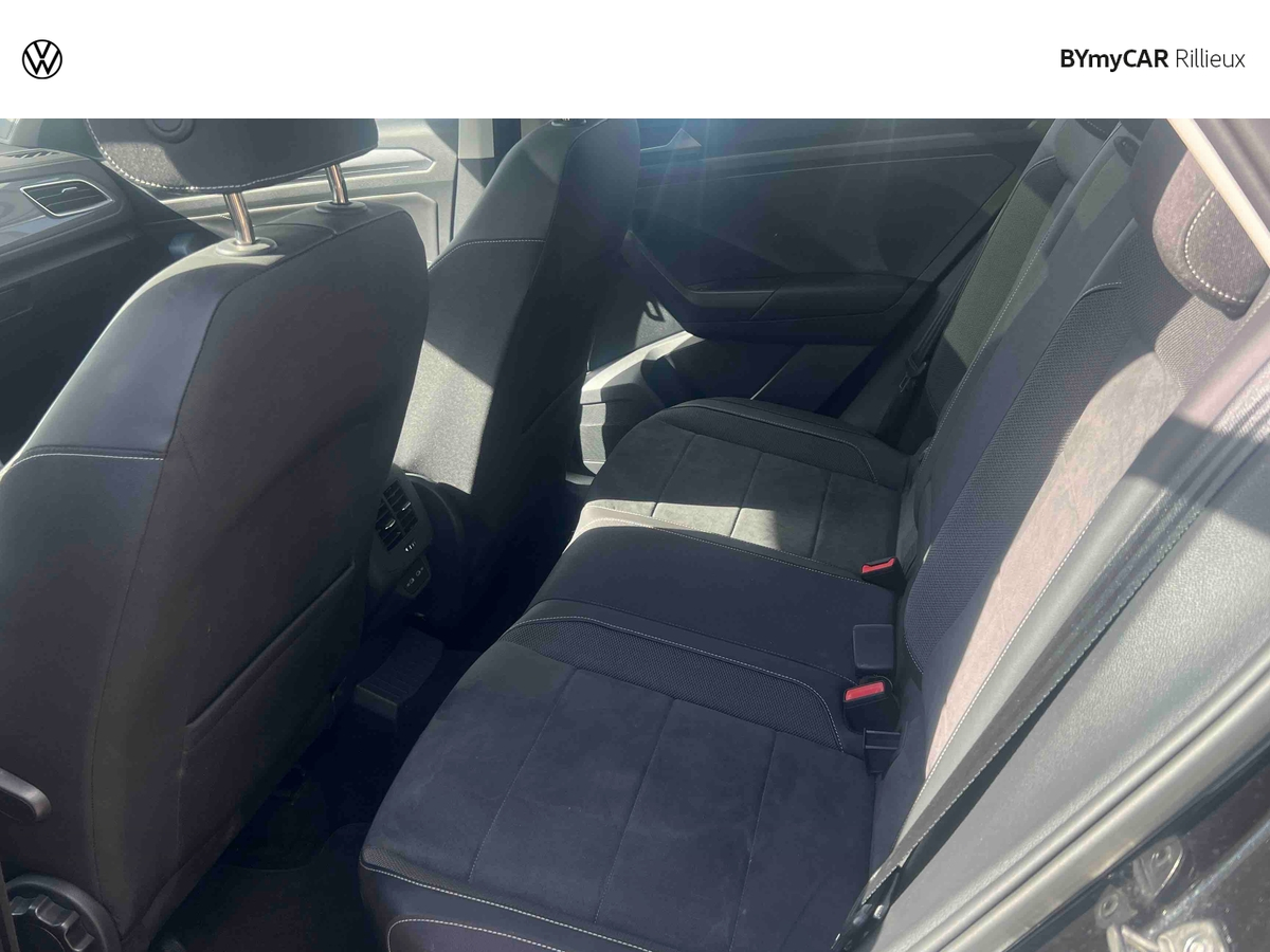 Volkswagen T-Roc 1.5 TSI EVO 150 Start/Stop DSG7 — photo 12