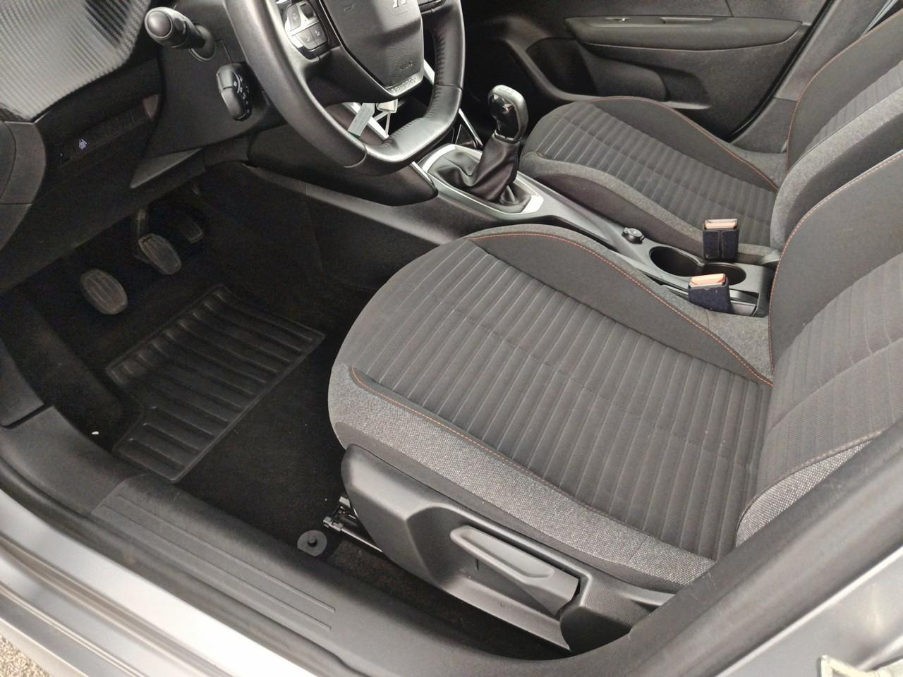 Peugeot 208 puretech 75 s&s bvm5 active pack — photo 21