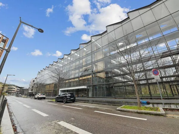 Bureau 14829 m²