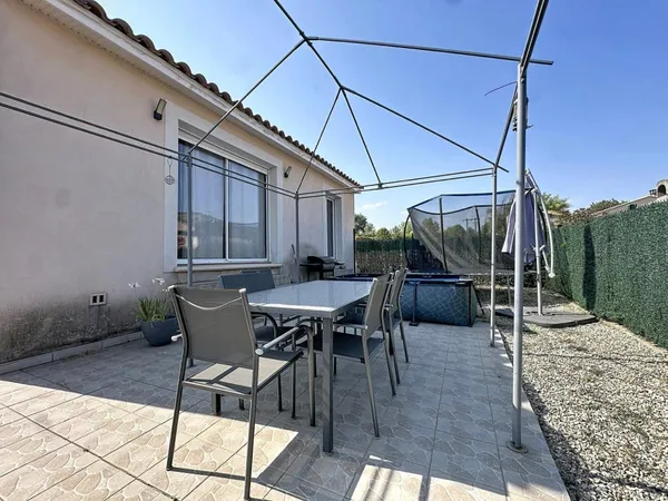 Une villa récente, lumineuse et parfaitement équipée, où il ne reste plus qu'à poser ses valises.