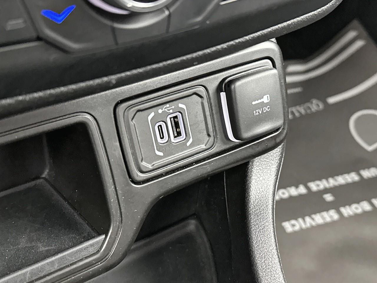 Jeep Renegade 1.5 turbo t4 130 ch bvr7 e-hybrid altitude — photo 29