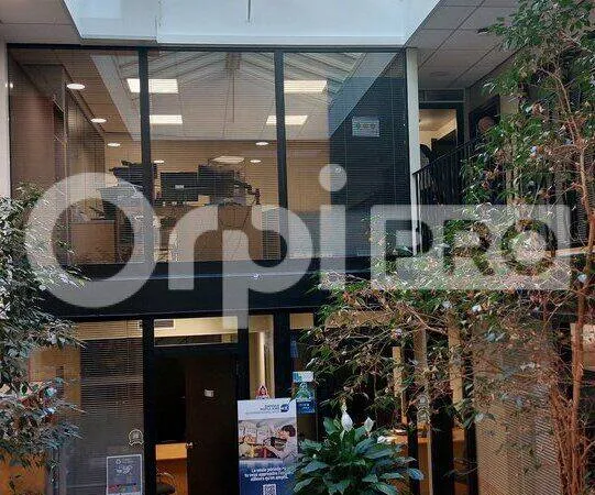 Bureaux 284 m²