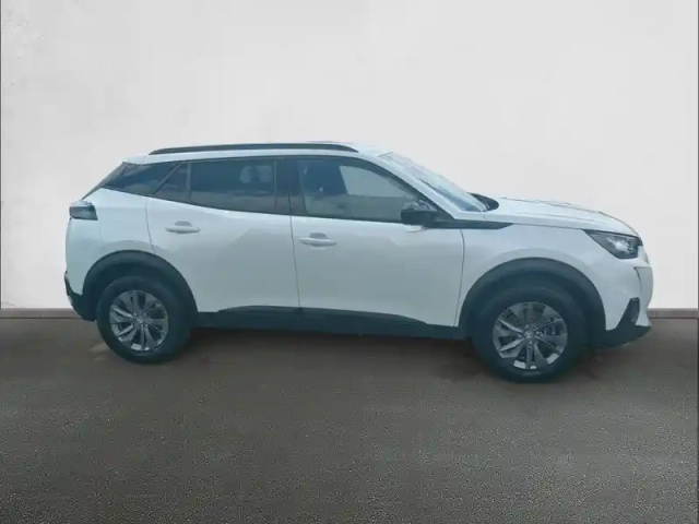 Peugeot 2008 electrique 136 ch — photo 4