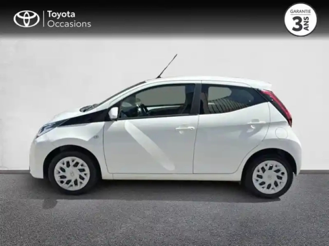Toyota Aygo 1.0 vvt-i 72ch x-play 5p my20 — photo 3