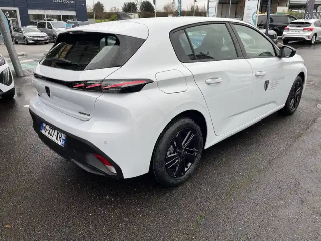Peugeot 308 hybrid 145 e-dcs6 — photo 5
