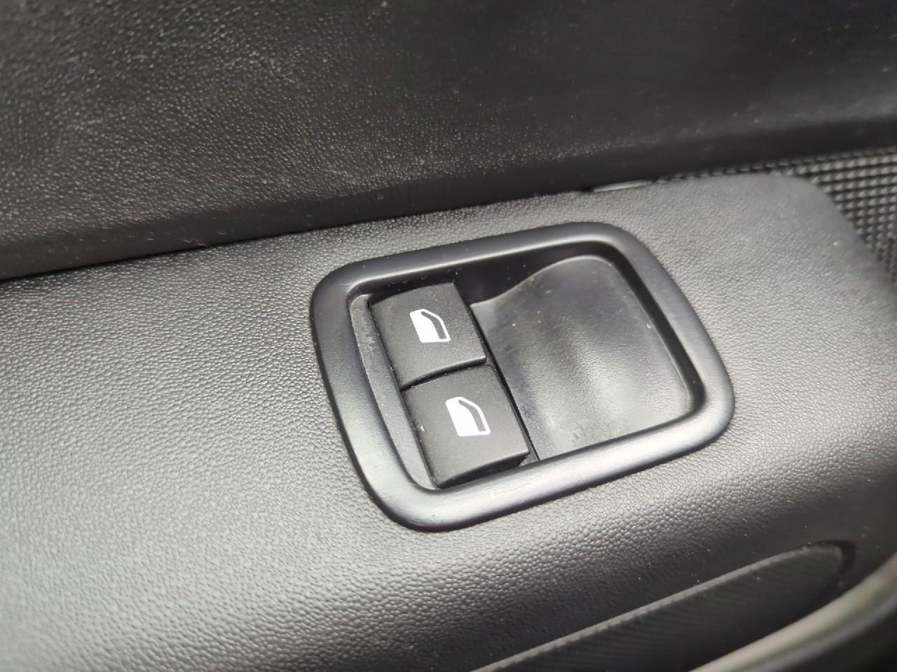 Citroën C3 bluehdi 100 bvm6 you — photo 22