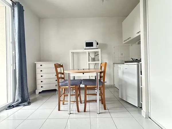 Studio 1 pièce 19 m²