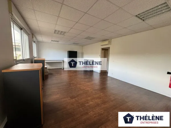 Bureaux 90 m²