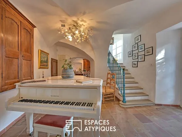 Ancien presbytère rénové et son jardin secret