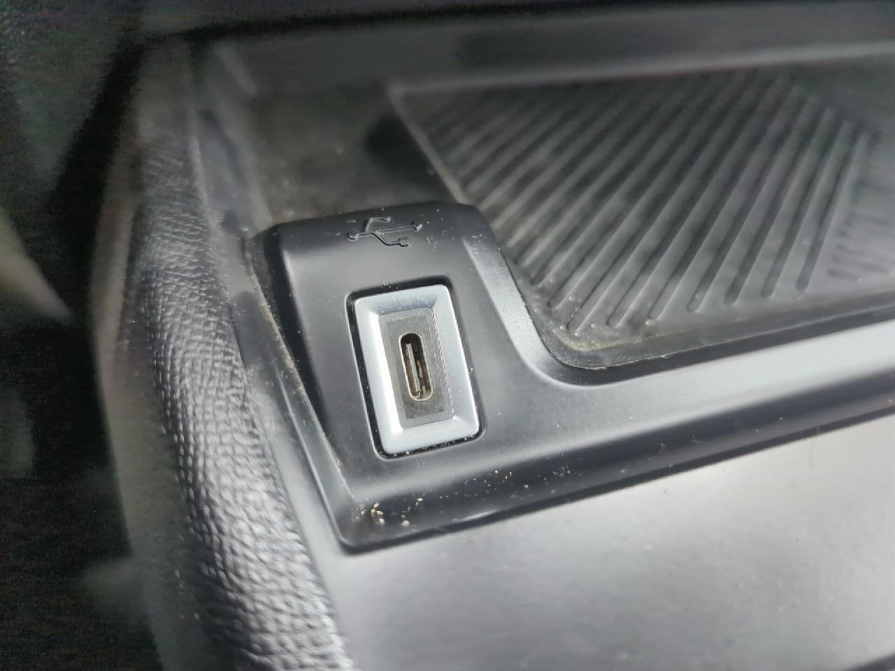 Citroën C4 bluehdi 130 s&s eat8 feel pack — photo 26