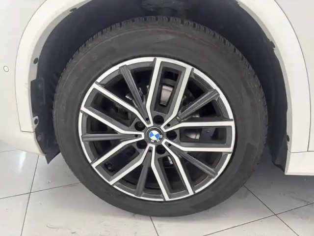 Bmw X1 sdrive 18d 150ch dkg7 — photo 9