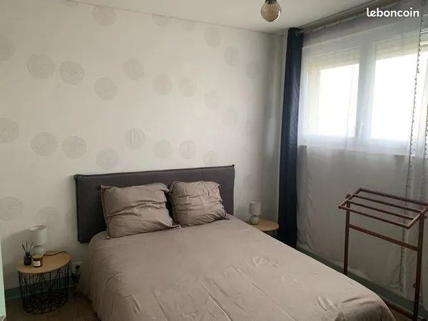 Loue chambre meublée chez l'habitant