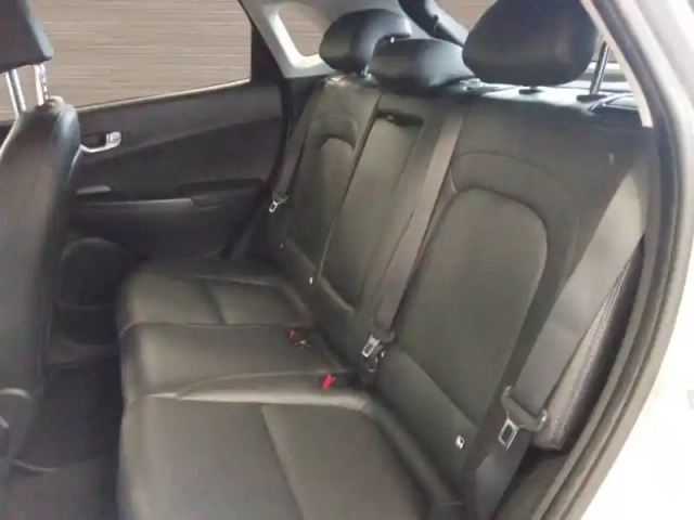 Hyundai Kona electrique 64 kwh - 204 ch — photo 15