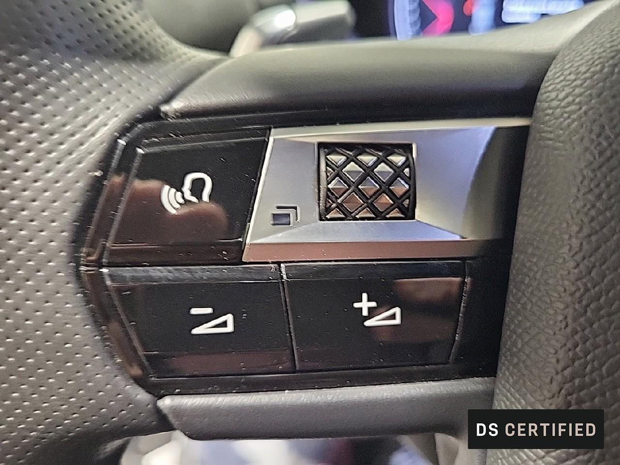 Ds Ds 3 crossback puretech 130 eat8 performance line+ — photo 19