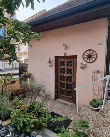 Maison T2 individuelle avec jardin proche embarcadère