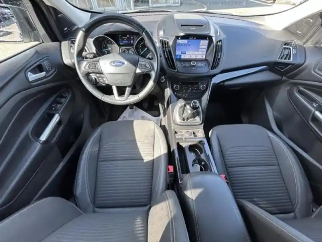 Ford Kuga 1.5 flexifuel-e85 150ch stop&amp;start titanium 170g 4x2 euro6.2 — photo 10