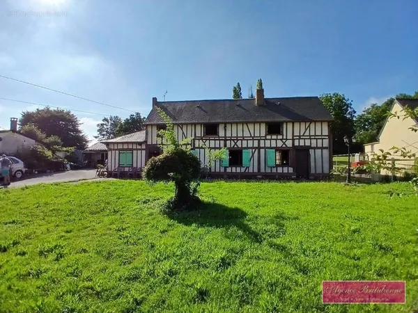 Maison 4 pièces 165 m² à vendre à Crevecoeur-Le-Grand (60360)