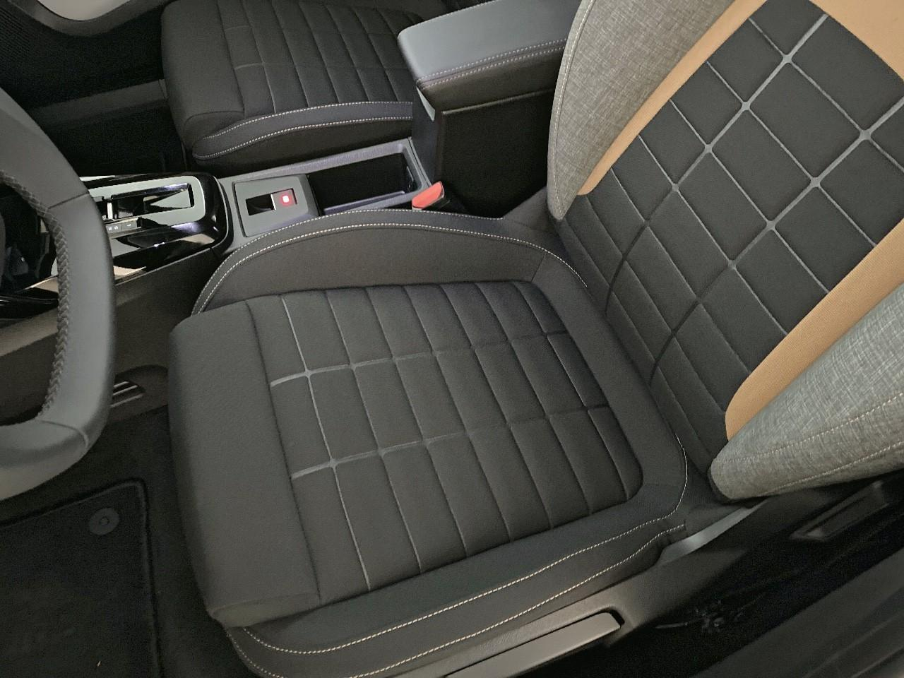 Citroën C3 Aircross hybride 145 ch aut plus — photo 9