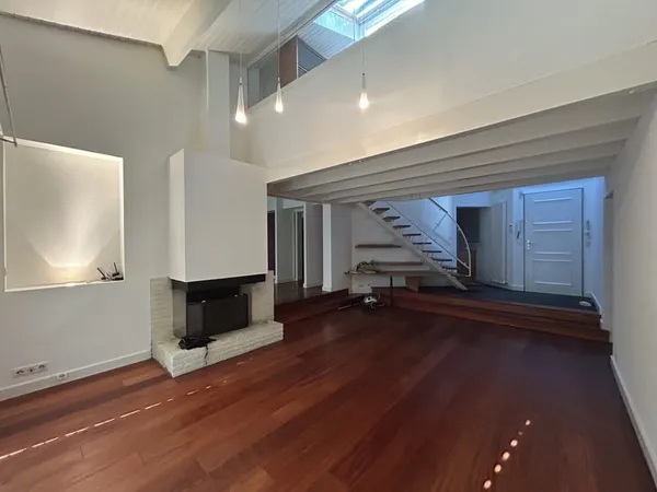 BELLE VILLA CONTEMPORAINE T7 AVEC STUDIO ATTENANT INDEPENDAN