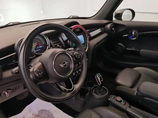 Mini Mini hatch 3 portes cooper 136 ch bva7 — photo 12