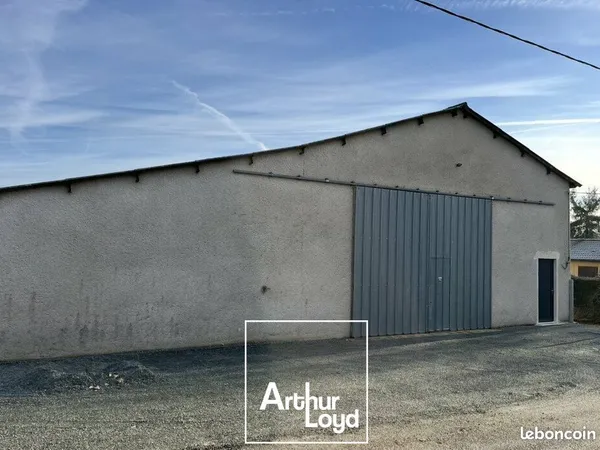 ENTREPOT - LOGISTIQUE 110 m² SARLIAC-SUR-L'ISLE