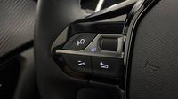 Peugeot 2008 1.2 PureTech 130ch S&S Allure Pack EAT8 — photo 27