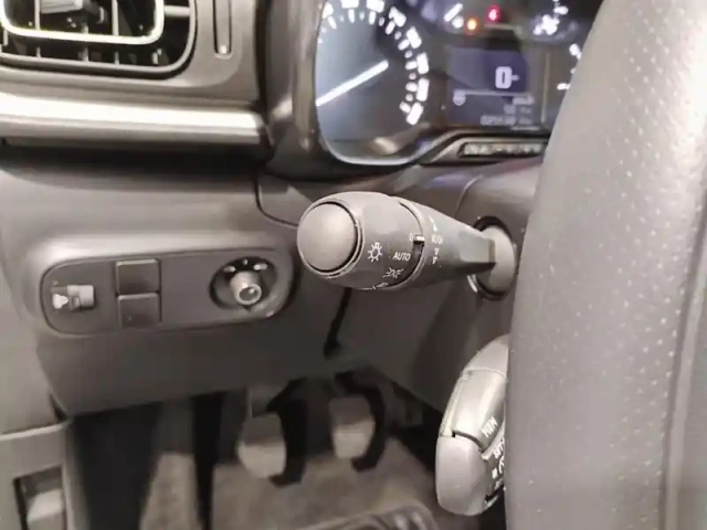 Citroën C3 puretech 83 s&amp;s bvm5 shine — photo 17