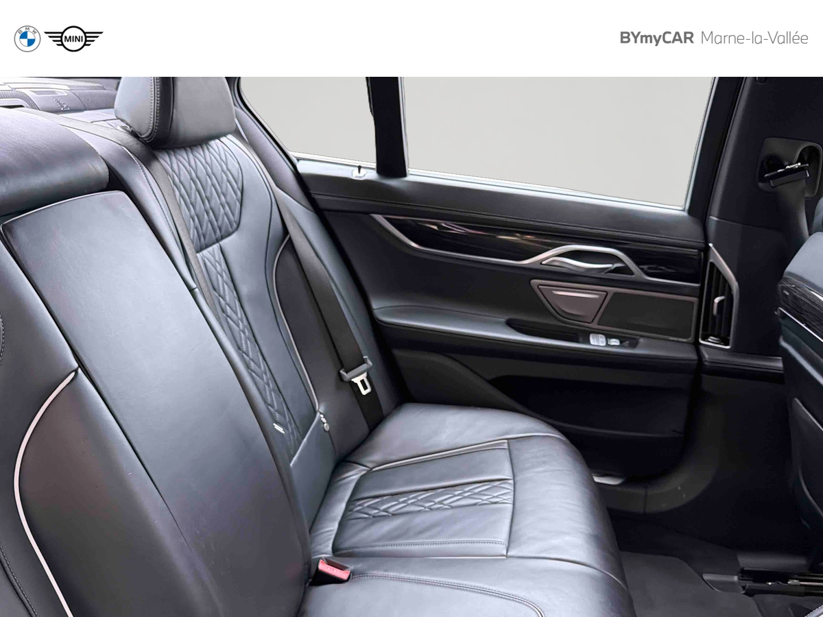 BMW 740e iPerformance 326 ch — photo 23