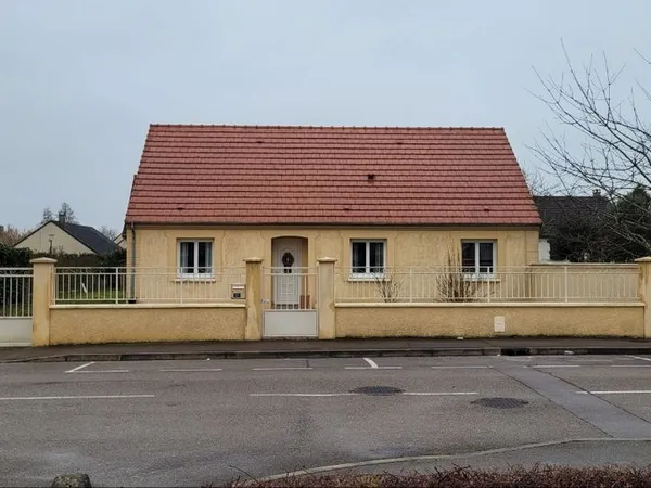 Maison a louer a sens