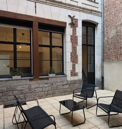 À LOUER - VIEUX-LILLE T2 meublé • 34 m² • Terrasse privative env. 30 m²