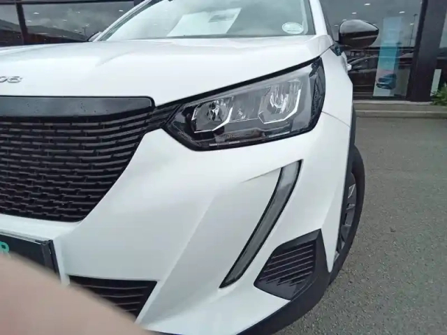 Peugeot 2008 bluehdi 110 s&amp;s bvm6 — photo 16