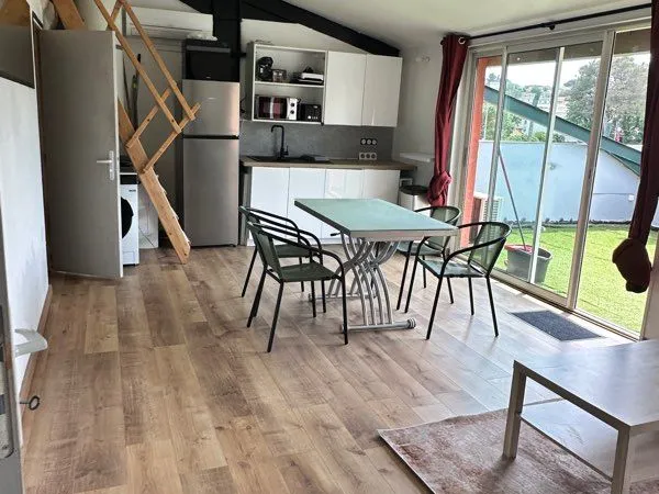 Deux. Pièces Cogolin