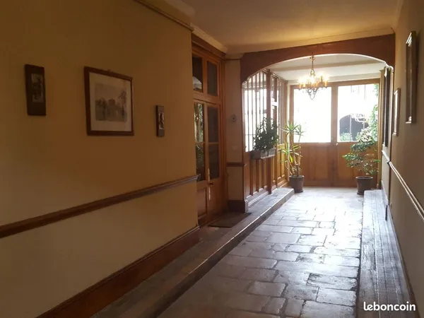 Maison 6 pièces 207 m²